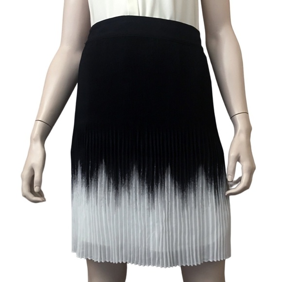 WHBM Chiffon Skirt Black and White Ombre Frilly Accordion Pleating Colour Block - Picture 2 of 14